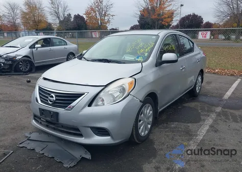 2014 Nissan Versa 1.6 Sv z USA, uszkodzony, nr VIN 3N1CN7AP0EK446347